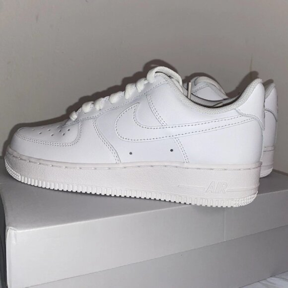 Nike Air Force 1 White – New Condition - Picture 4 of 6